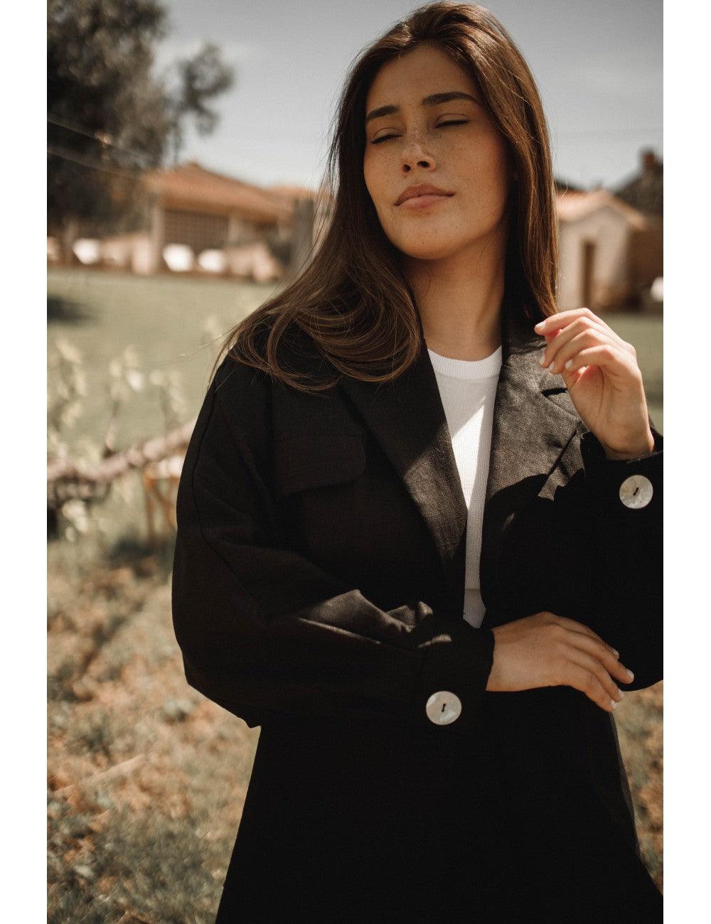 Ertha Oversized Shirt | Black - Fluffy Feet
