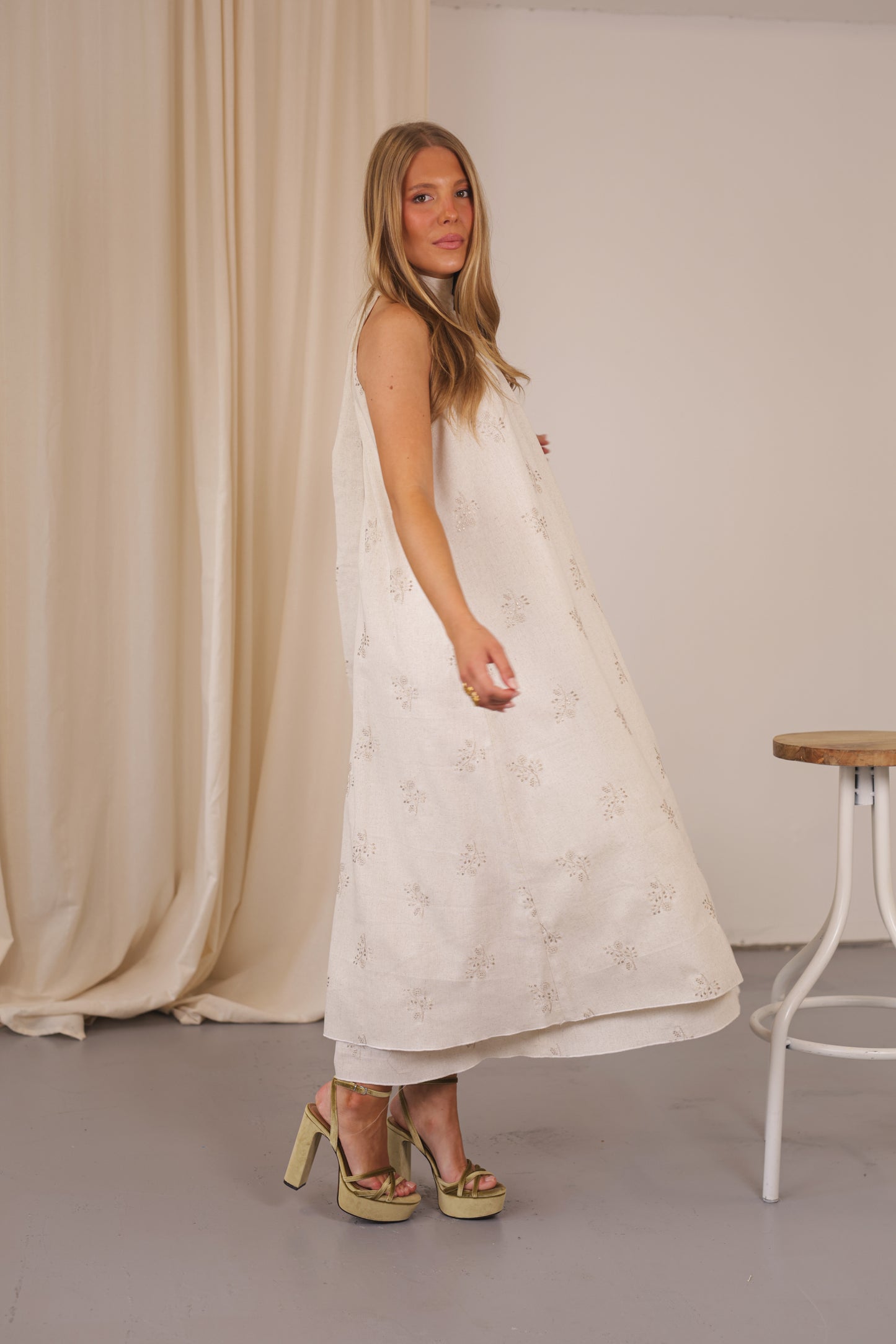 Liry Long Dress Natural Embroidery Linen